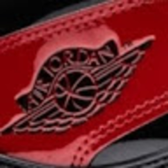 Meet your Posher, Kendall - Picture 1 of 1